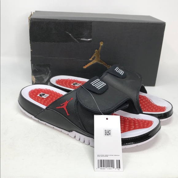 Jordan Hydro XI 11 Retro Bred Black Gym Red FN2452-006 Men’s Slides - Size 9